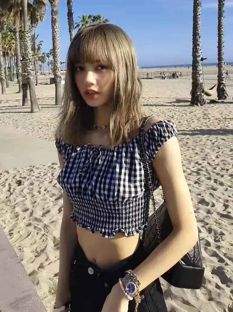 审美成熟的女生，不需要追BM风