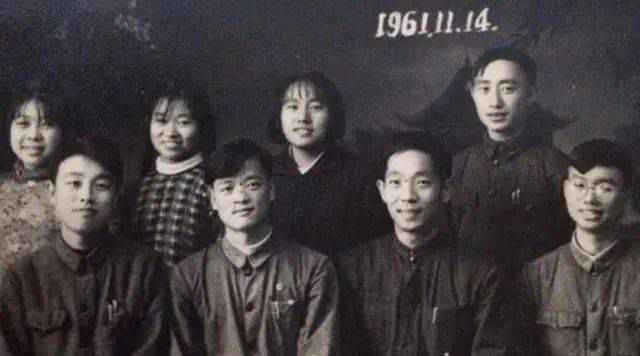 相识1个月闪婚，却独宠她57年：90岁的袁隆平，也太酷了！