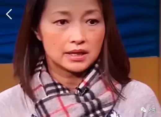 夺钟汉良初吻的甜妹女神，50岁满脸纹路、亿万网友众筹求do脸