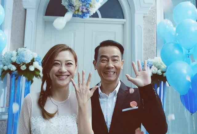 多情的陈小春，娶了小16岁的应采儿，变成“妻管严”也心甘情愿