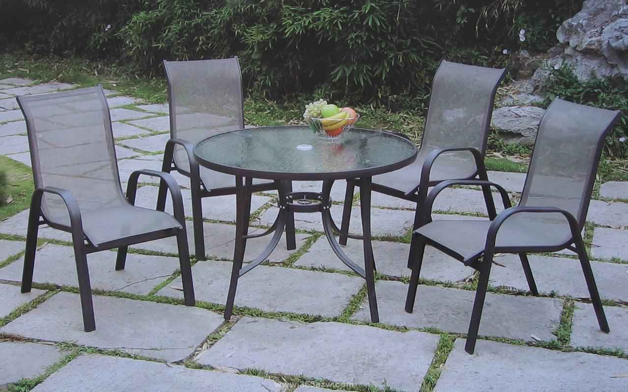 人与自然 清新的空气 户外家具
