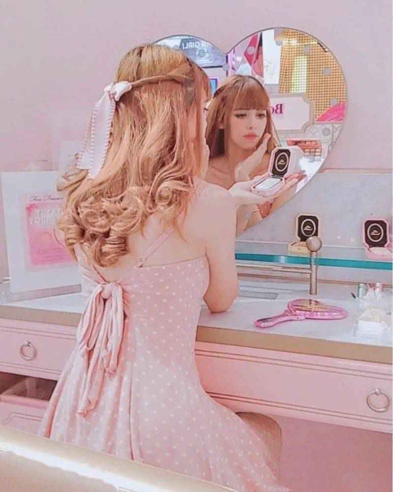 做个梦吧！这里你不用长大