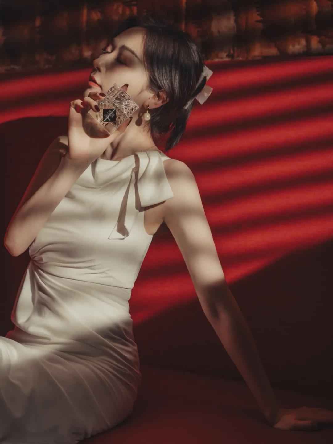 魔都限定！可以喝的奢华香氛带你进入迷醉之夜