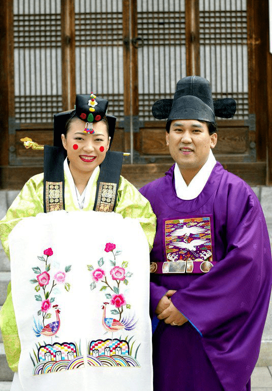 各国古代婚服大赏，中国的最好看！