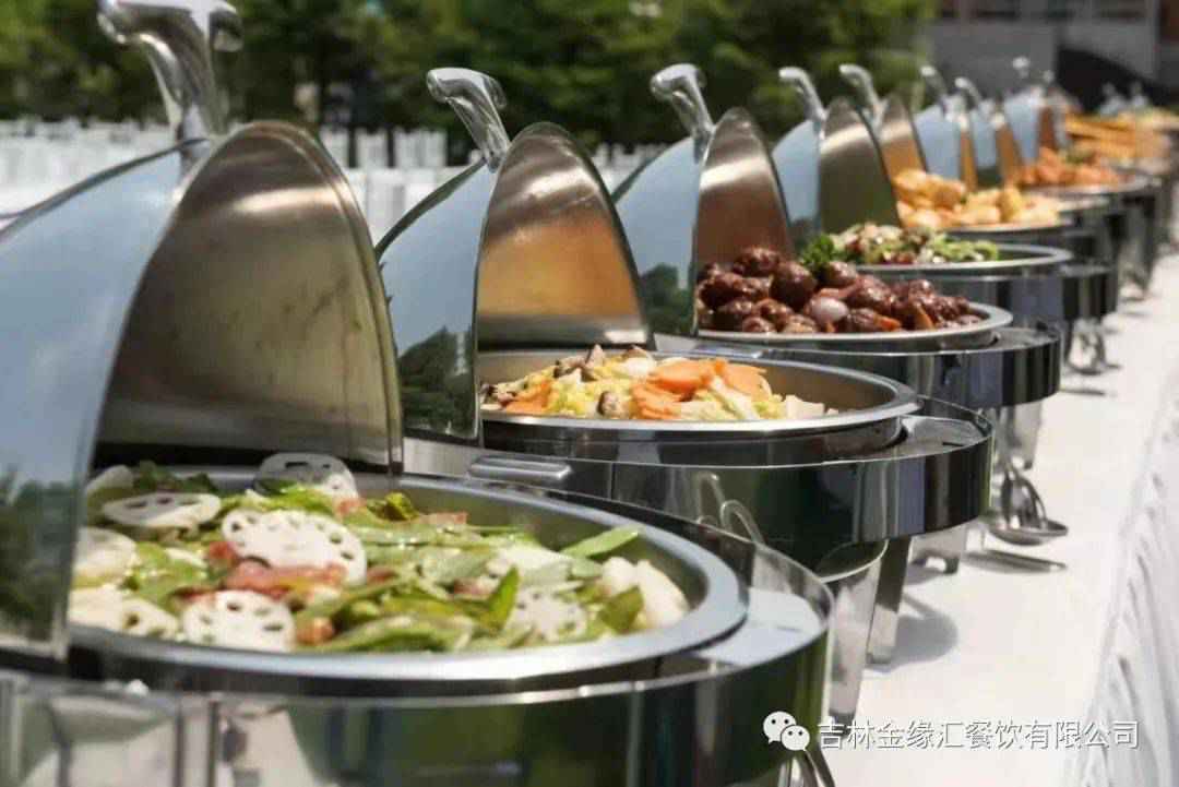 金缘汇婚礼酒店携手盛唐婚嫁举办大型婚礼秀