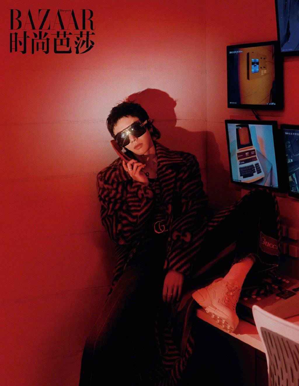 华晨宇《时尚芭莎》内页大片公开 披头士短刘海造型彰显不羁个性