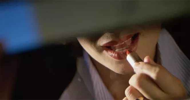 爱美妈妈患癌后，武汉27岁女儿做了一个惊人决定！奇迹发生了