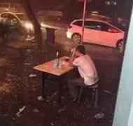 男到中年,不如狗