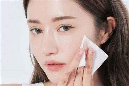 化妆棉使用的小窍门，让女生护肤省钱省力