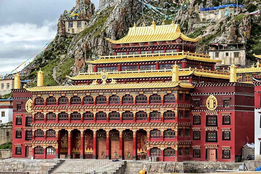 西藏最低调的“藏东明珠”，川、滇、青三省进藏的重要门户，神秘又神奇