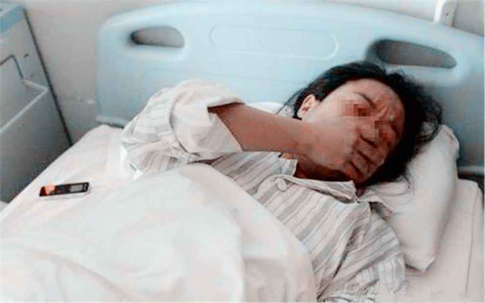 原创
产妇顺利生下龙凤胎，突然医生说了这句话，丈夫瞬间愤怒离开