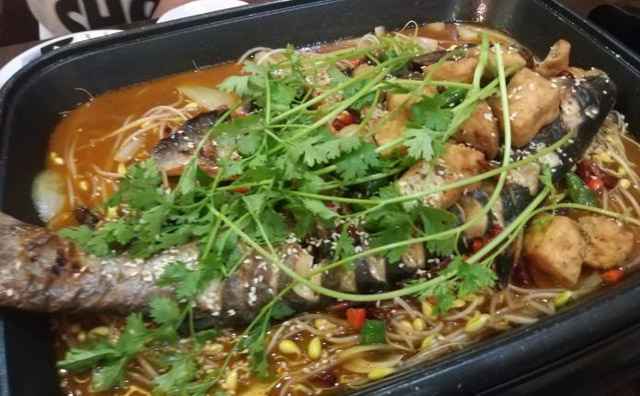 开烤鱼店需要哪些东西，看了这些你就知道