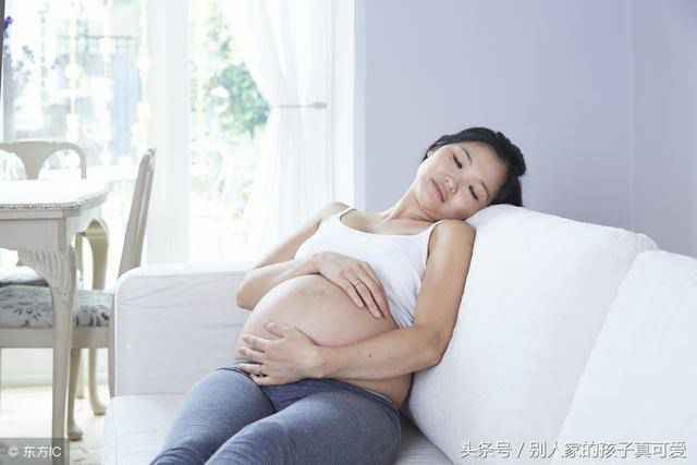 孕期和产后腰背容易疼痛，孕妇护腰小窍门，转给准妈妈们！