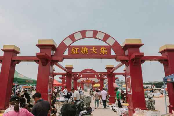 营口硬核集市，地摊经济的典范，逛一次堪比逛大商场