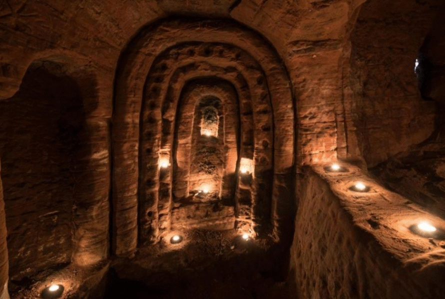 别有洞天:兔子洞竟然通往700年前文化遗址