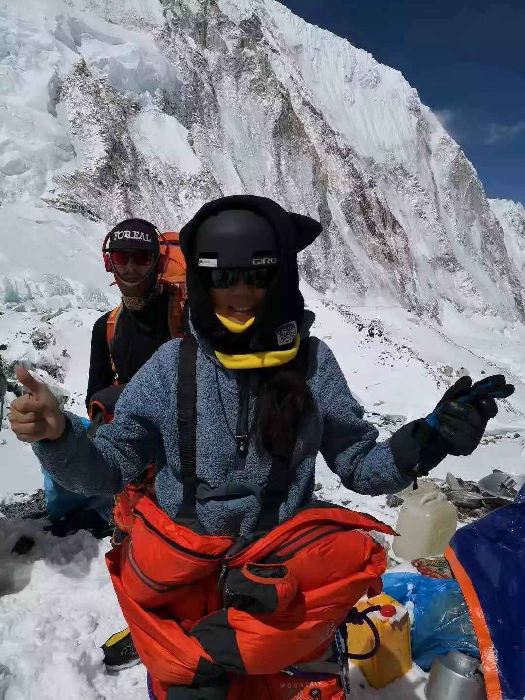 太励志！厦门女子曾患癌症，如今成功登顶珠峰！福建女子第一人！